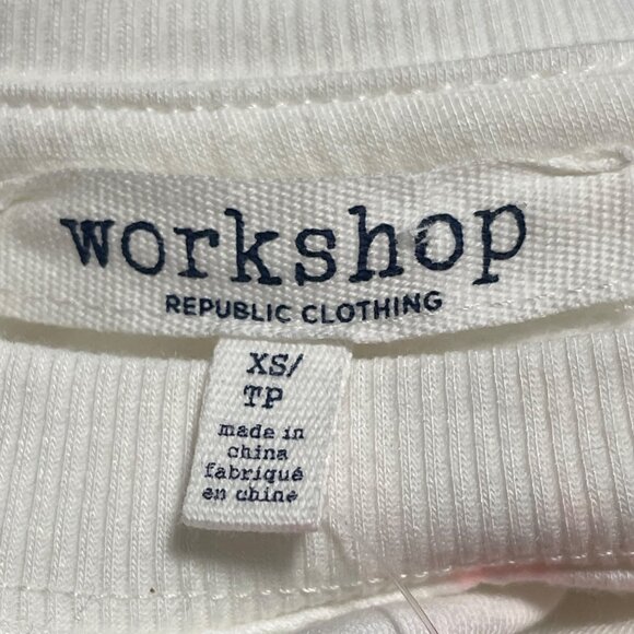 Workshop Republic Womens White Sequin Pug Sweatshirt Size XS Christmas Holiday - Picture 5 of 9